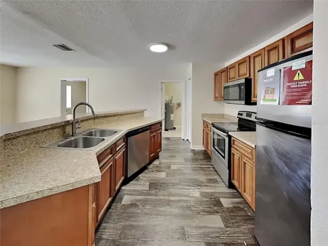 1385 Dean Street Mulberry FL 33860