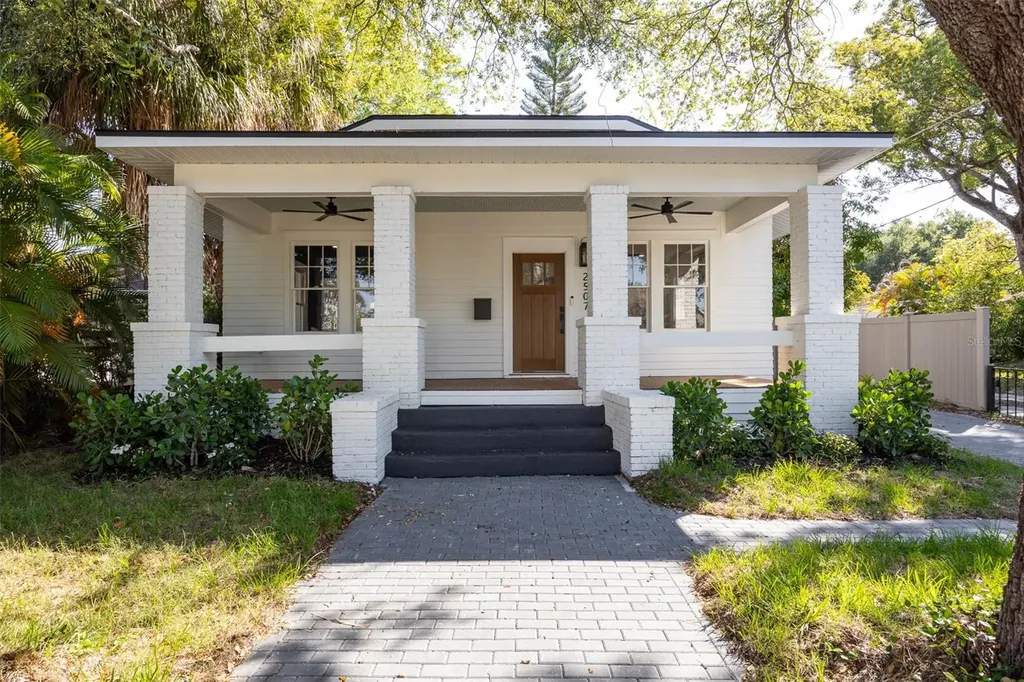 2507 N Ridgewood Avenue Tampa FL 33602