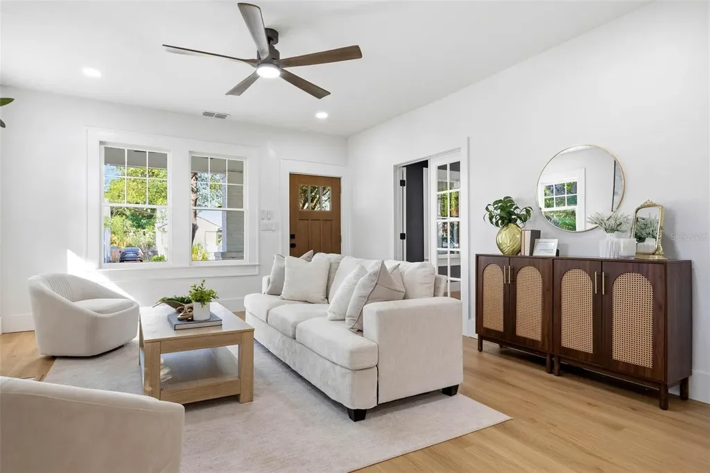 2507 N Ridgewood Avenue Tampa FL 33602