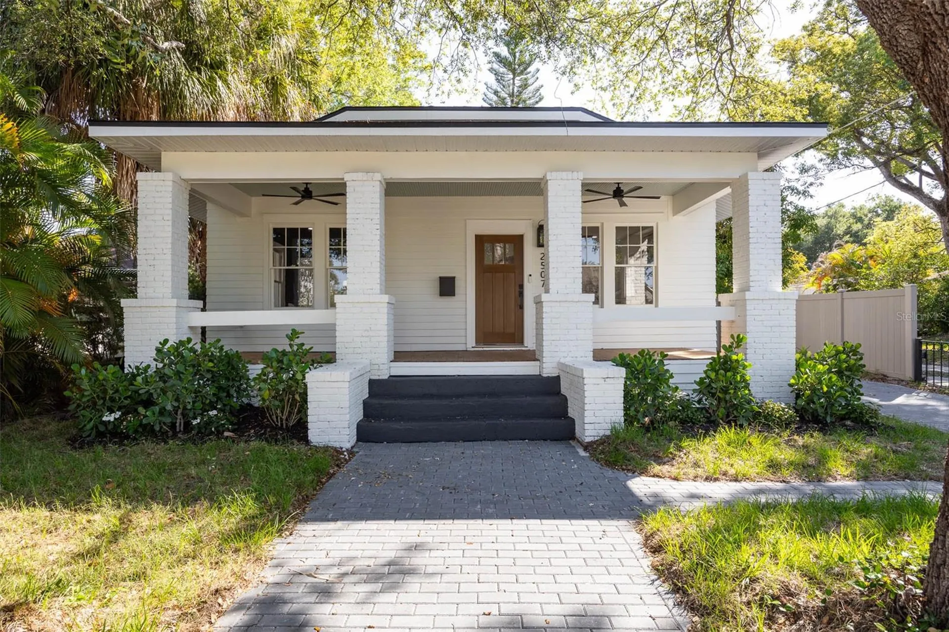 2507 N Ridgewood Avenue Tampa FL 33602