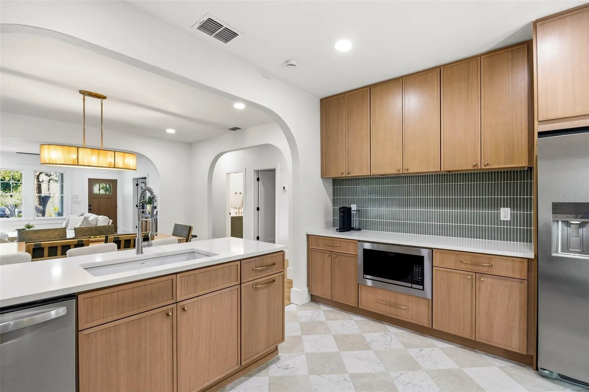 2507 N Ridgewood Avenue Tampa FL 33602