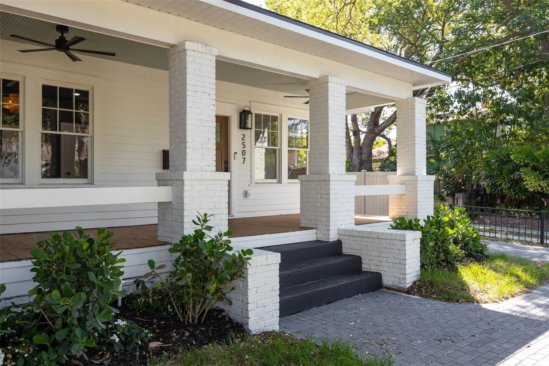 2507 N Ridgewood Avenue Tampa FL 33602