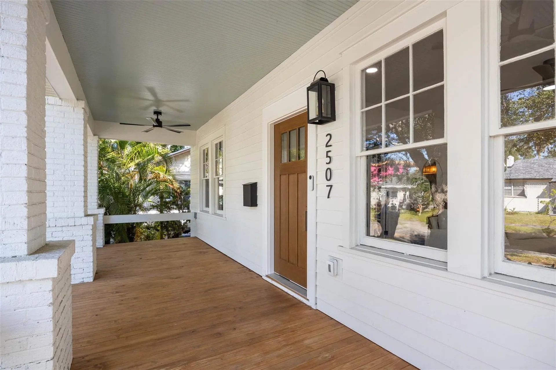 2507 N Ridgewood Avenue Tampa FL 33602
