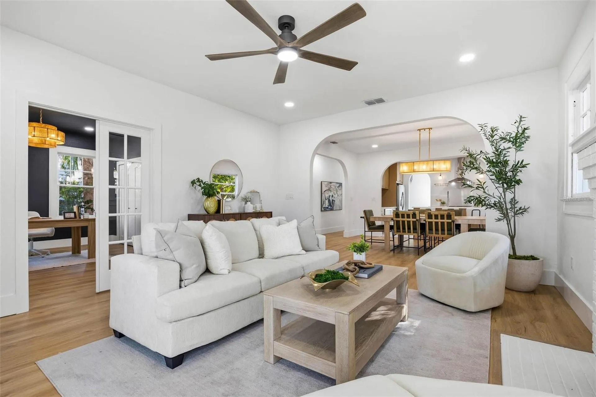 2507 N Ridgewood Avenue Tampa FL 33602