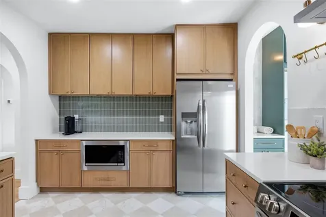 2507 N Ridgewood Avenue Tampa FL 33602