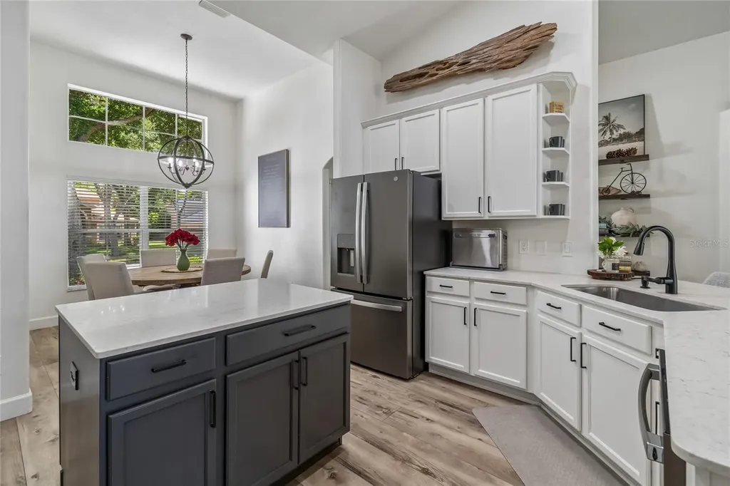 6128 Whimbrelwood Drive Lithia FL 33547