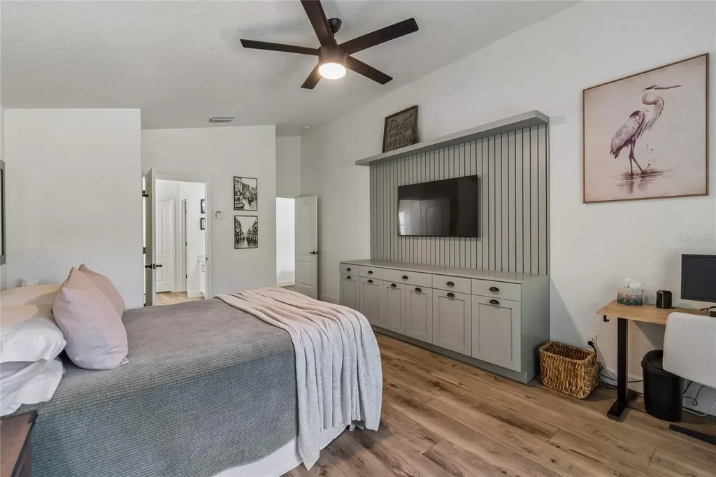 6128 Whimbrelwood Drive Lithia FL 33547