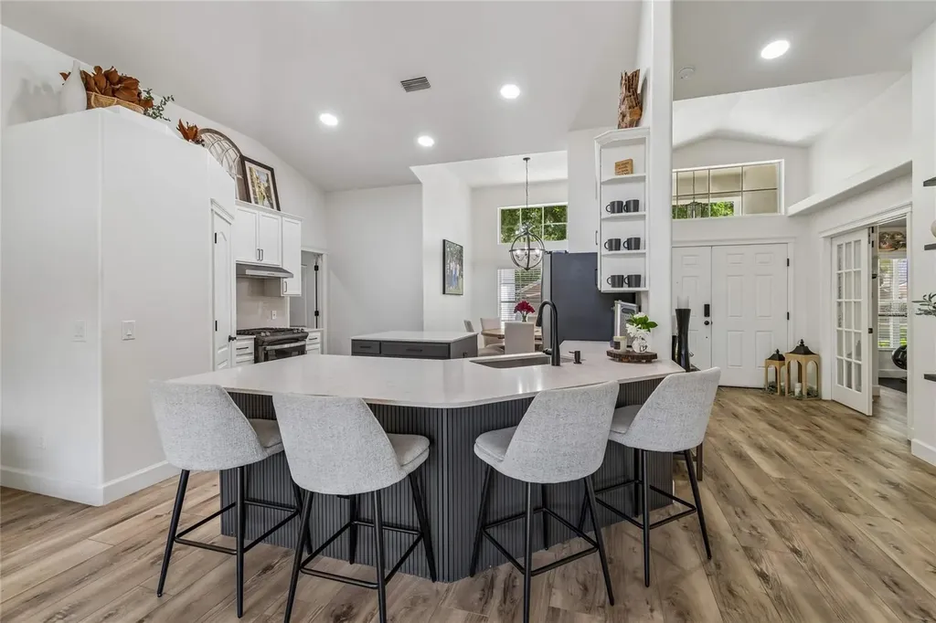 6128 Whimbrelwood Drive Lithia FL 33547