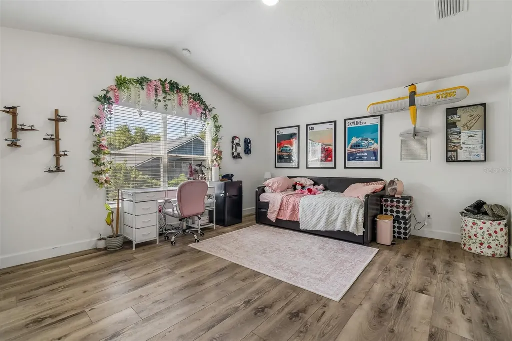 6128 Whimbrelwood Drive Lithia FL 33547