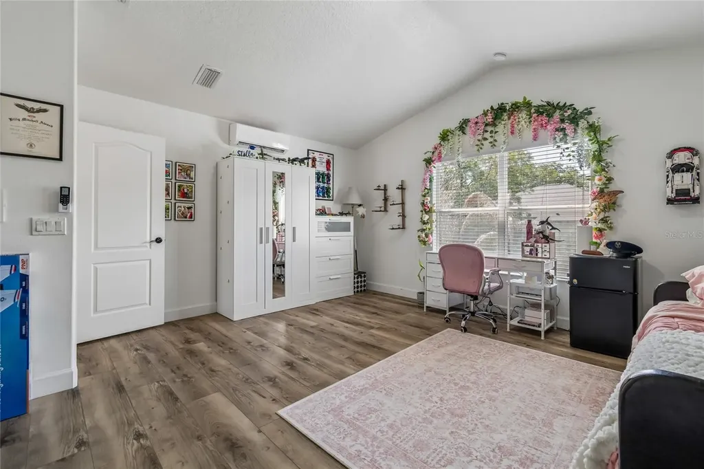 6128 Whimbrelwood Drive Lithia FL 33547