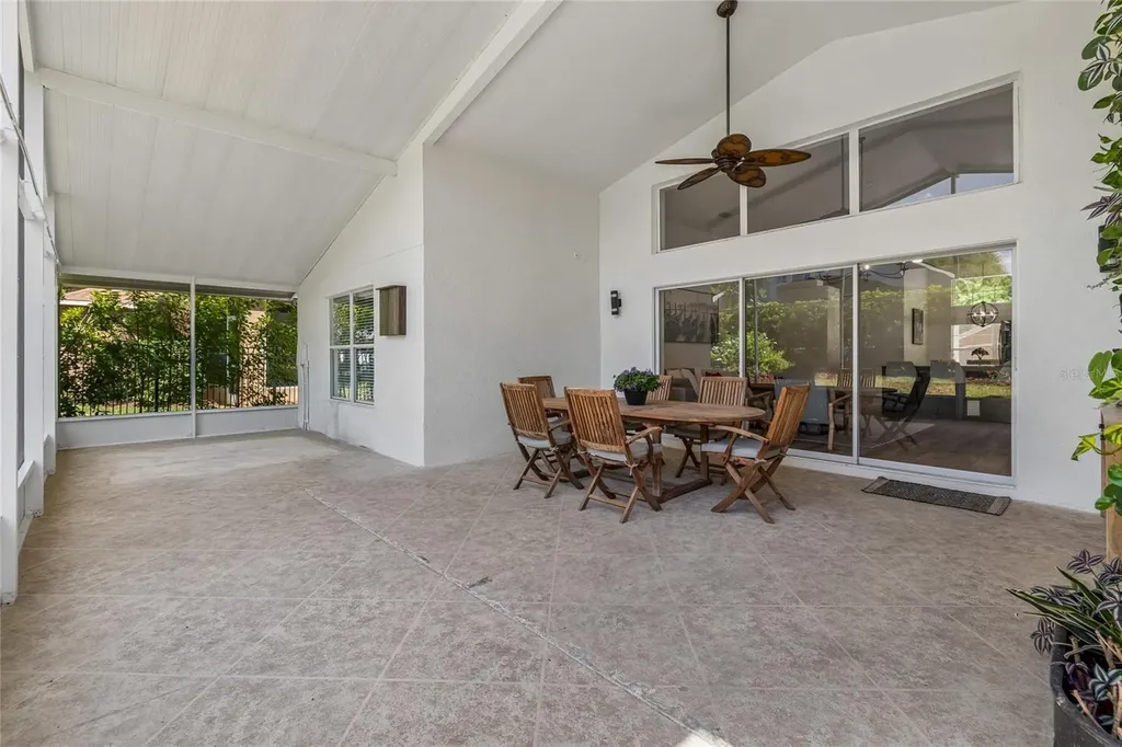6128 Whimbrelwood Drive Lithia FL 33547
