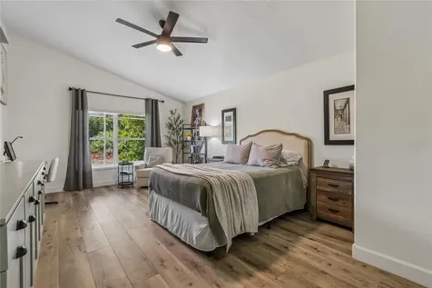 6128 Whimbrelwood Drive Lithia FL 33547