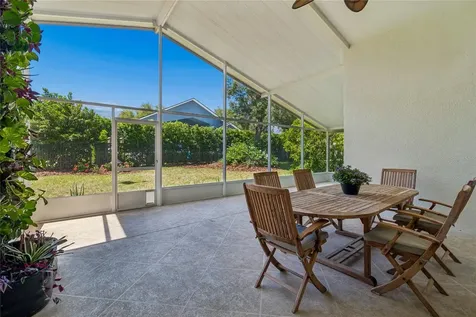 6128 Whimbrelwood Drive Lithia FL 33547