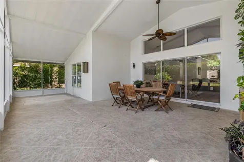 6128 Whimbrelwood Drive Lithia FL 33547