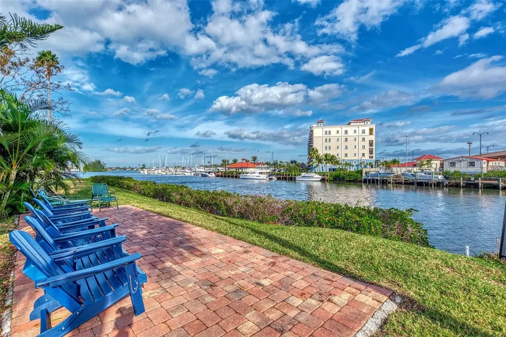 260 Santa Maria Street Venice FL 34285