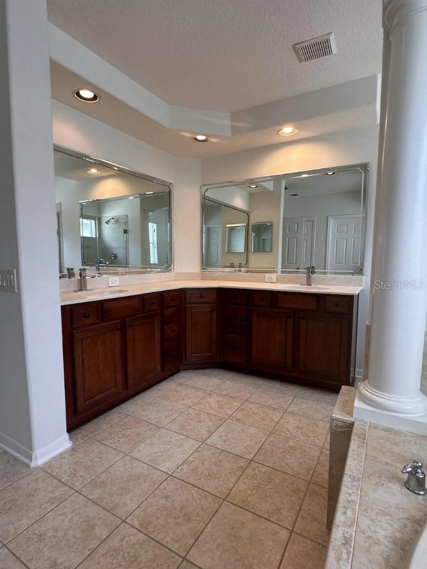 11107 Green Park Circle Tampa FL 33626