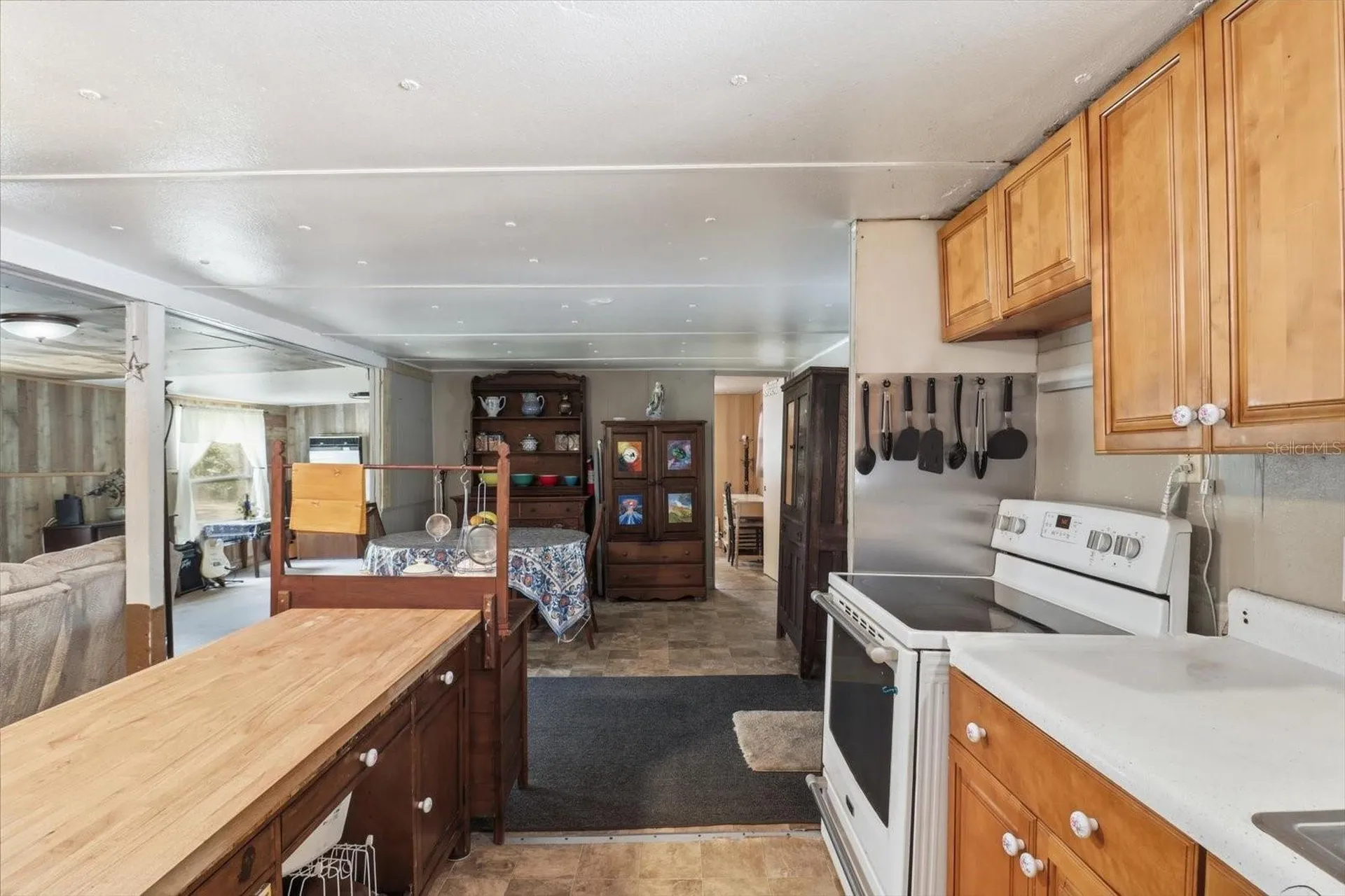 12360 Redrose Avenue Weeki Wachee FL 34614