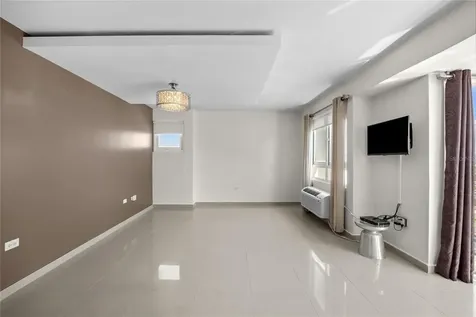 303 Villamil San Juan PR 00907