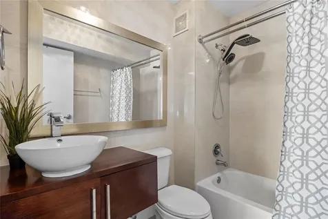 303 Villamil San Juan PR 00907