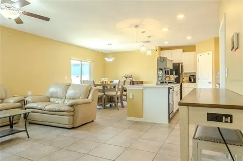 7219 Salt River Avenue Sun City Center FL 33573