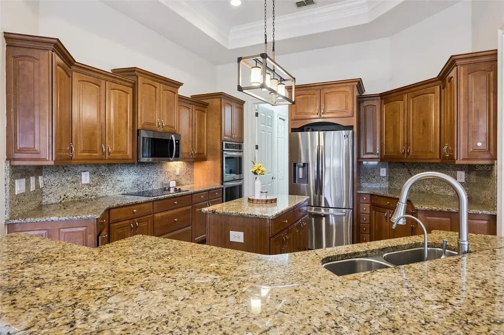 19503 Eagle Run Groveland FL 34736