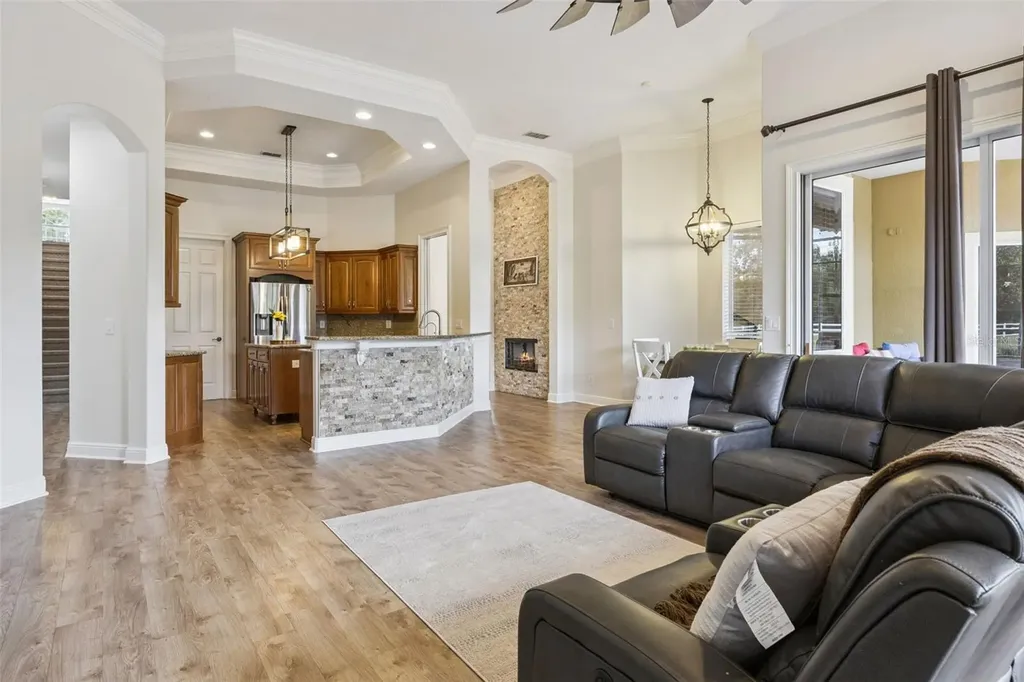 19503 Eagle Run Groveland FL 34736