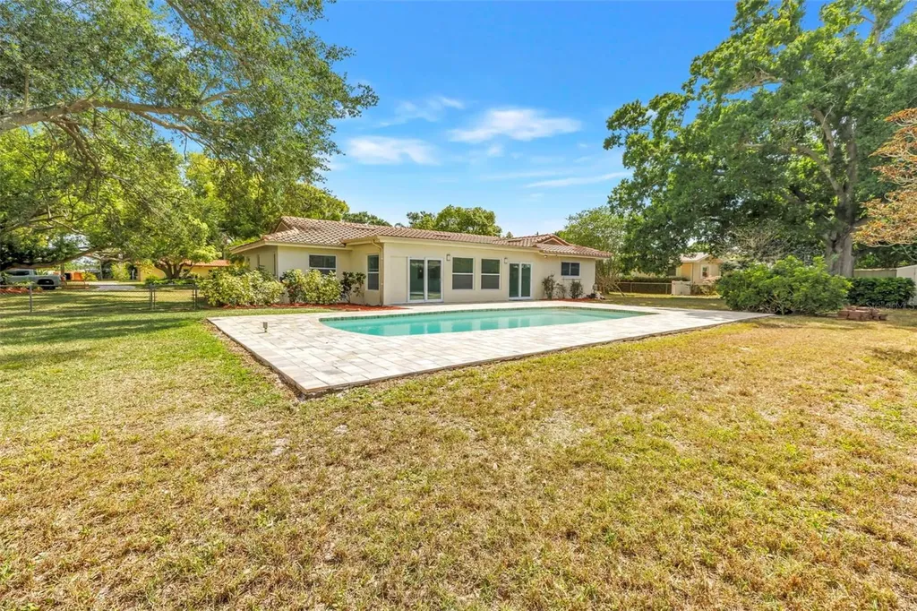 12897 88th Avenue Seminole FL 33776