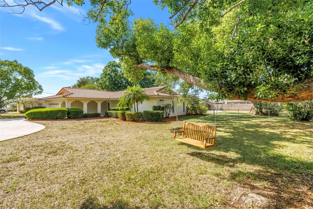 12897 88th Avenue Seminole FL 33776
