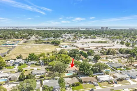 12897 88th Avenue Seminole FL 33776