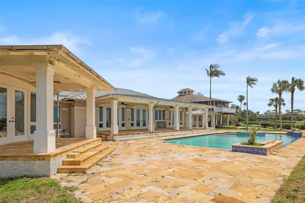 1721 Gulf Road Tarpon Springs FL 34689