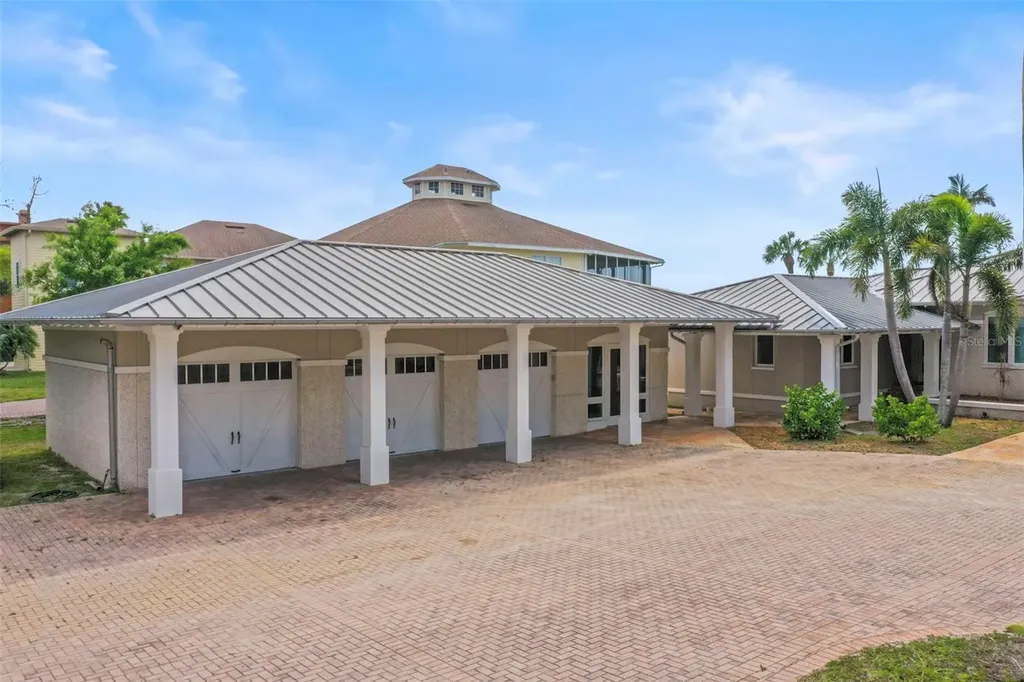 1721 Gulf Road Tarpon Springs FL 34689