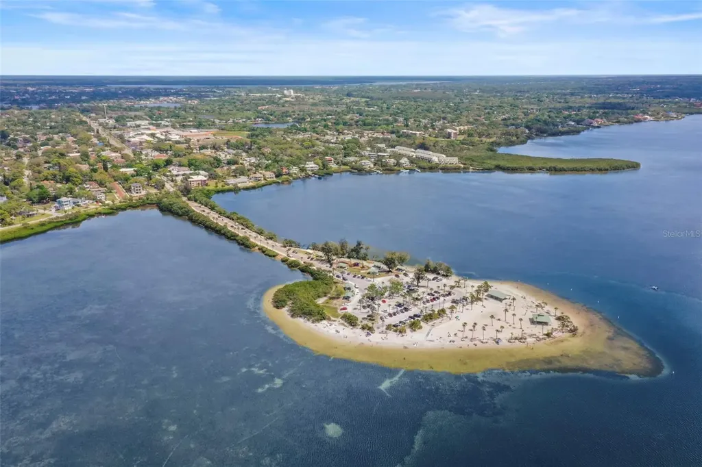 1721 Gulf Road Tarpon Springs FL 34689