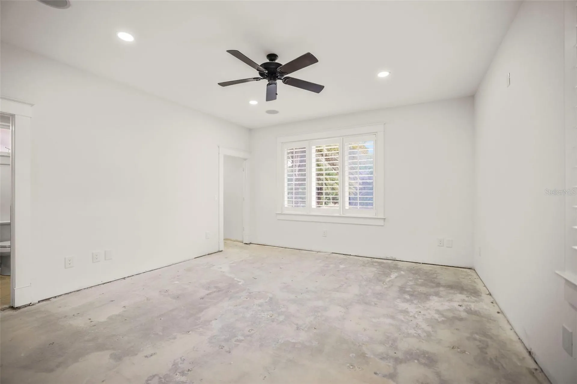 1721 Gulf Road Tarpon Springs FL 34689