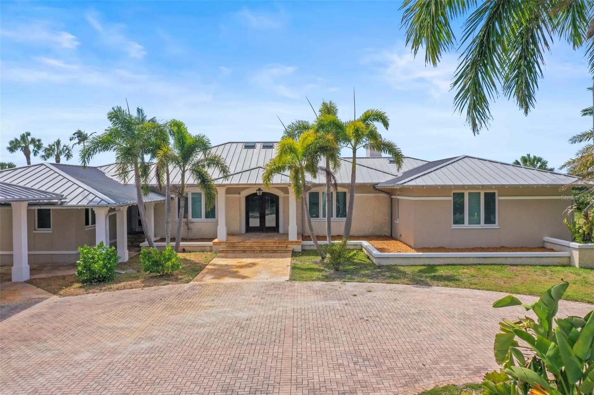 1721 Gulf Road Tarpon Springs FL 34689
