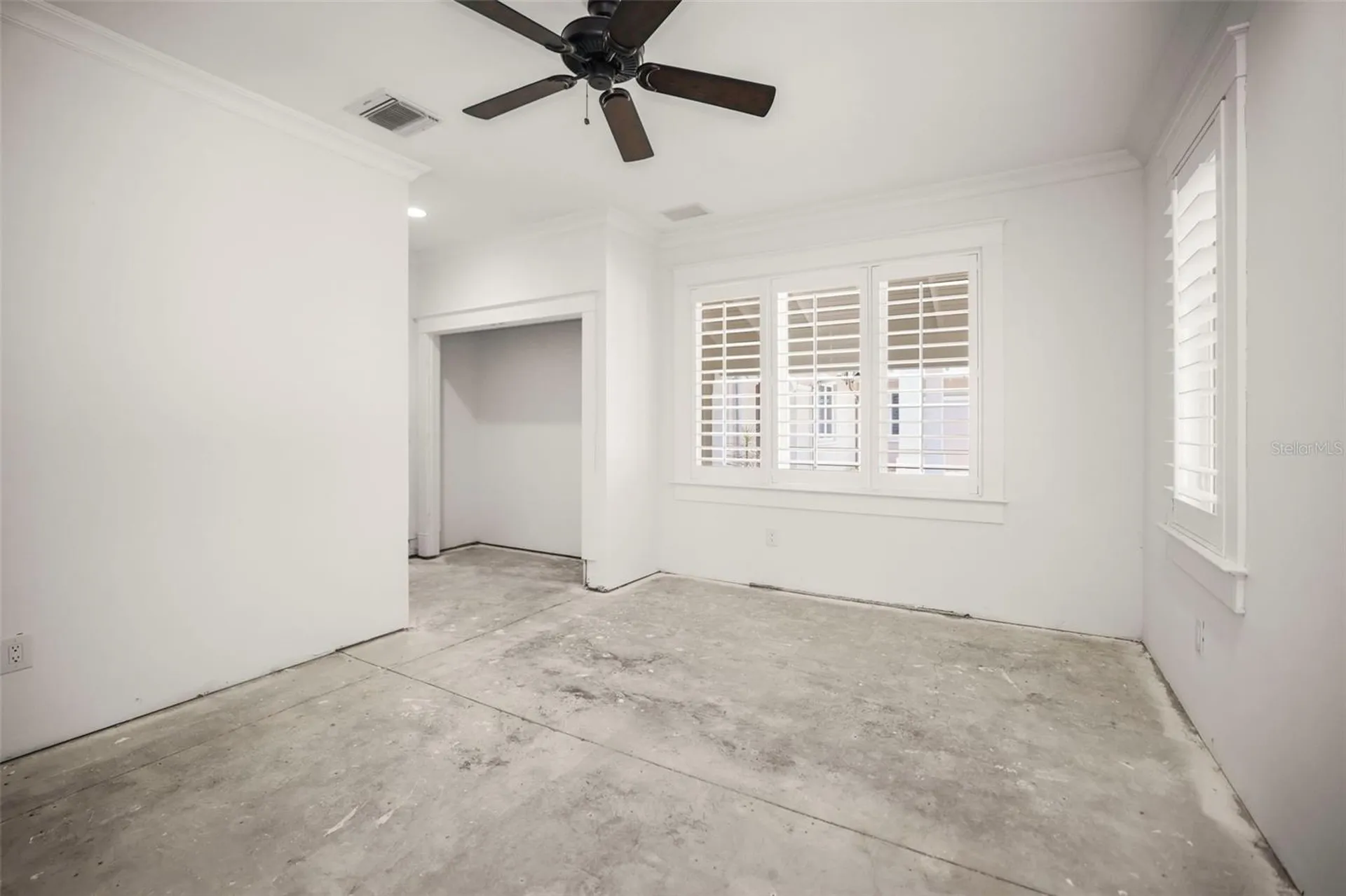 1721 Gulf Road Tarpon Springs FL 34689