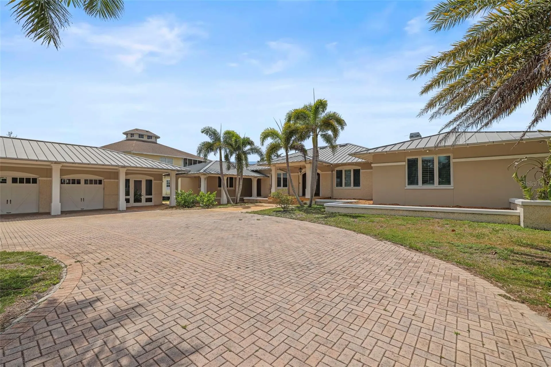 1721 Gulf Road Tarpon Springs FL 34689