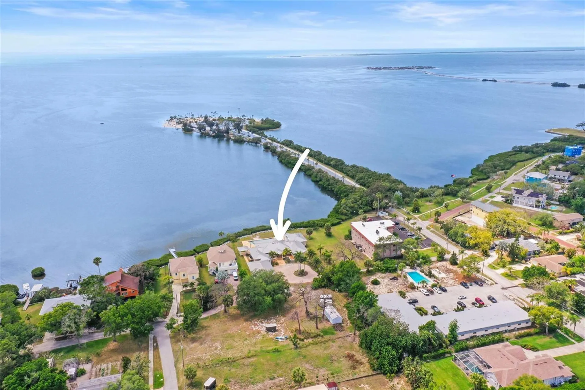 1721 Gulf Road Tarpon Springs FL 34689