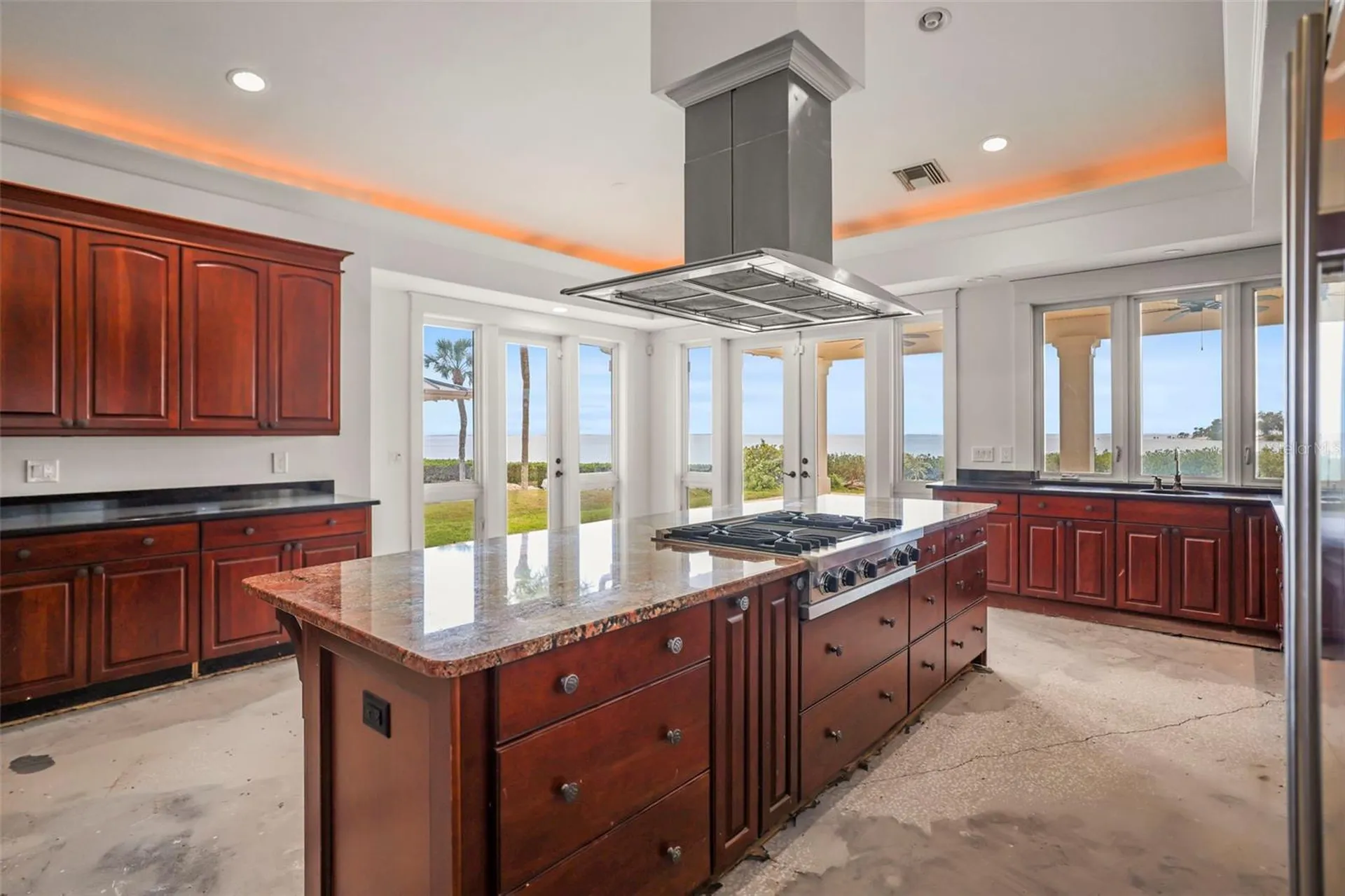 1721 Gulf Road Tarpon Springs FL 34689