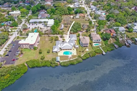 1721 Gulf Road Tarpon Springs FL 34689