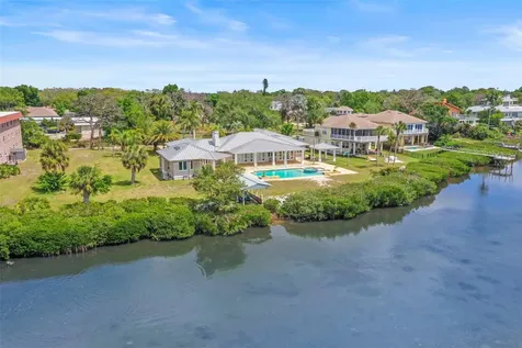 1721 Gulf Road Tarpon Springs FL 34689