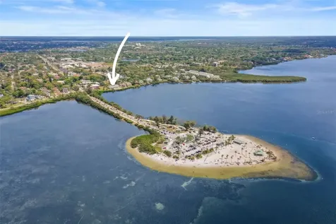 1721 Gulf Road Tarpon Springs FL 34689