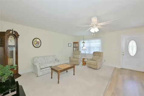 2202 Clubhouse Drive Sun City Center FL 33573