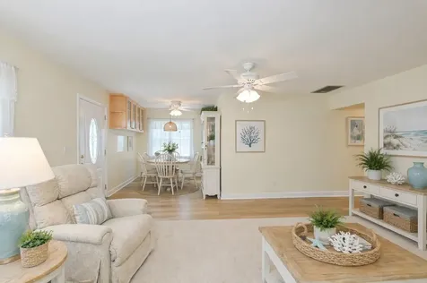 2202 Clubhouse Drive Sun City Center FL 33573