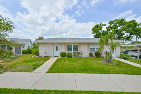 2202 Clubhouse Drive Sun City Center FL 33573