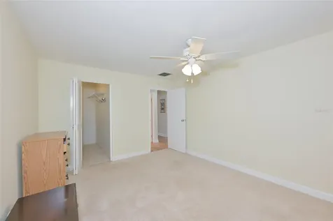 2202 Clubhouse Drive Sun City Center FL 33573