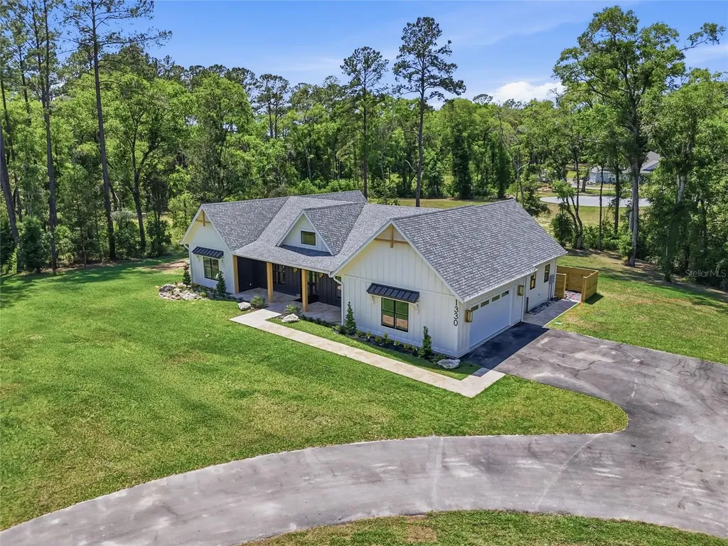 1330 SW 175 Court Newberry FL 32669