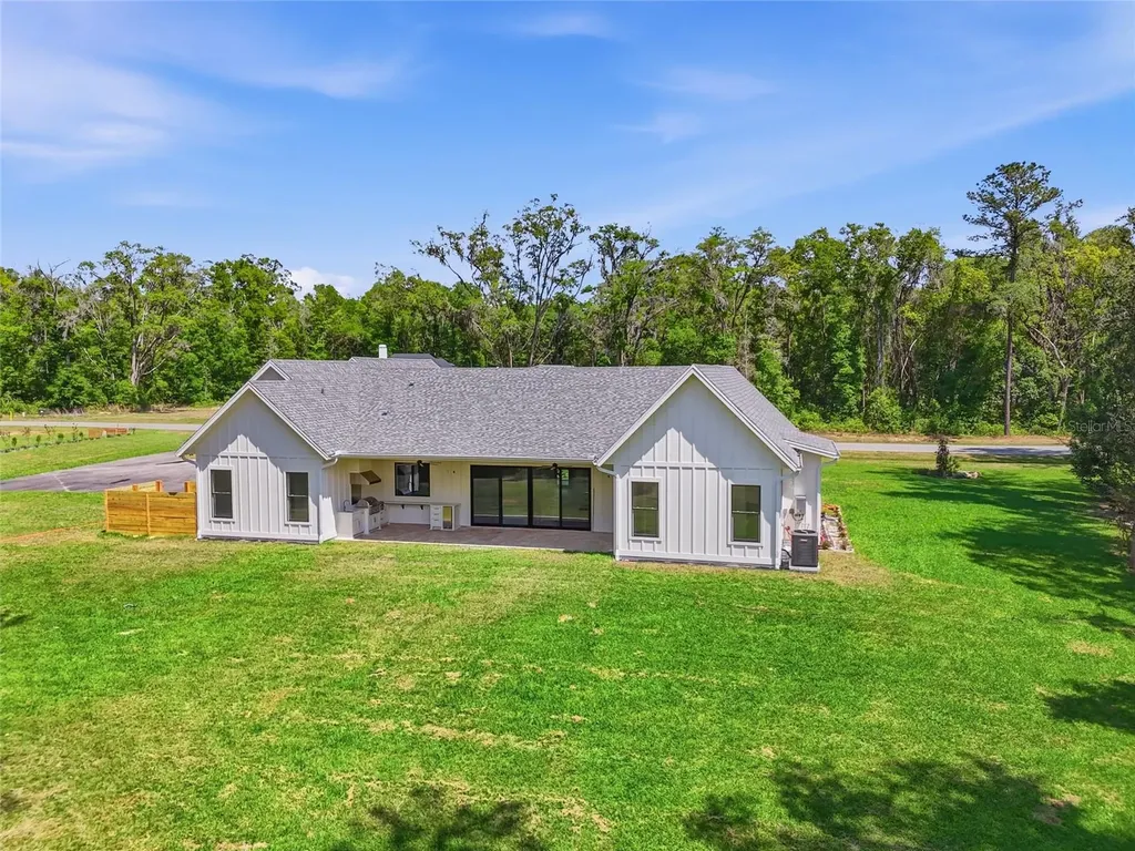 1330 SW 175 Court Newberry FL 32669