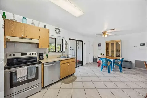6911 Kenwood Drive North Port FL 34287