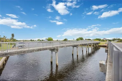 6911 Kenwood Drive North Port FL 34287