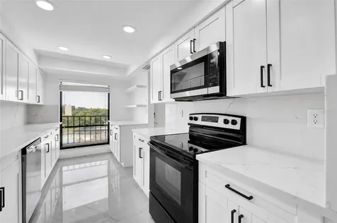 3300 Cove Cay Drive Clearwater FL 33760